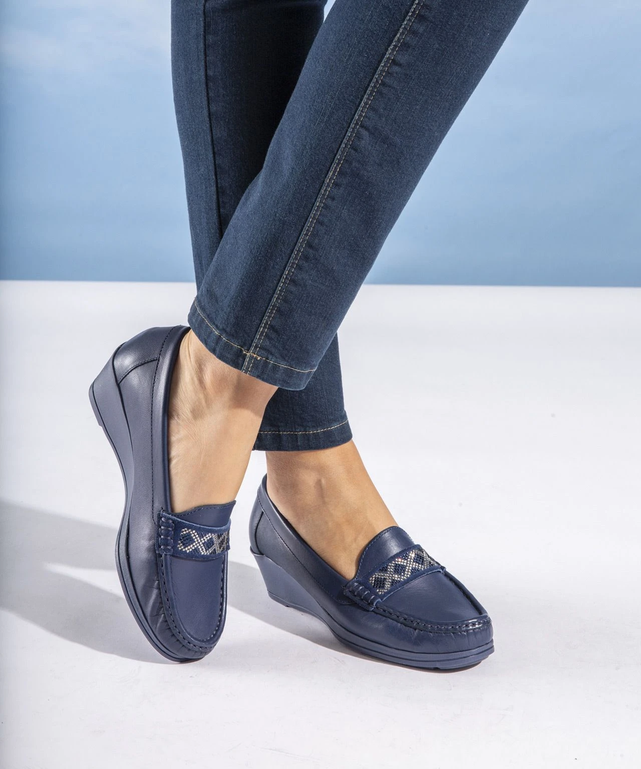 Moccasin 4 Moccasin - Image 2