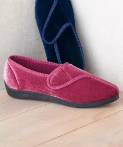Touch-Fasten Slipper