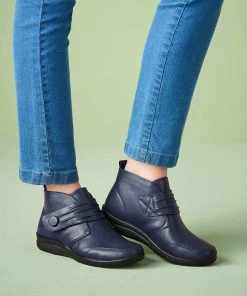 Cushion-walk Ankle Boots -Damart shop 64339 08130 F 1 HD 3