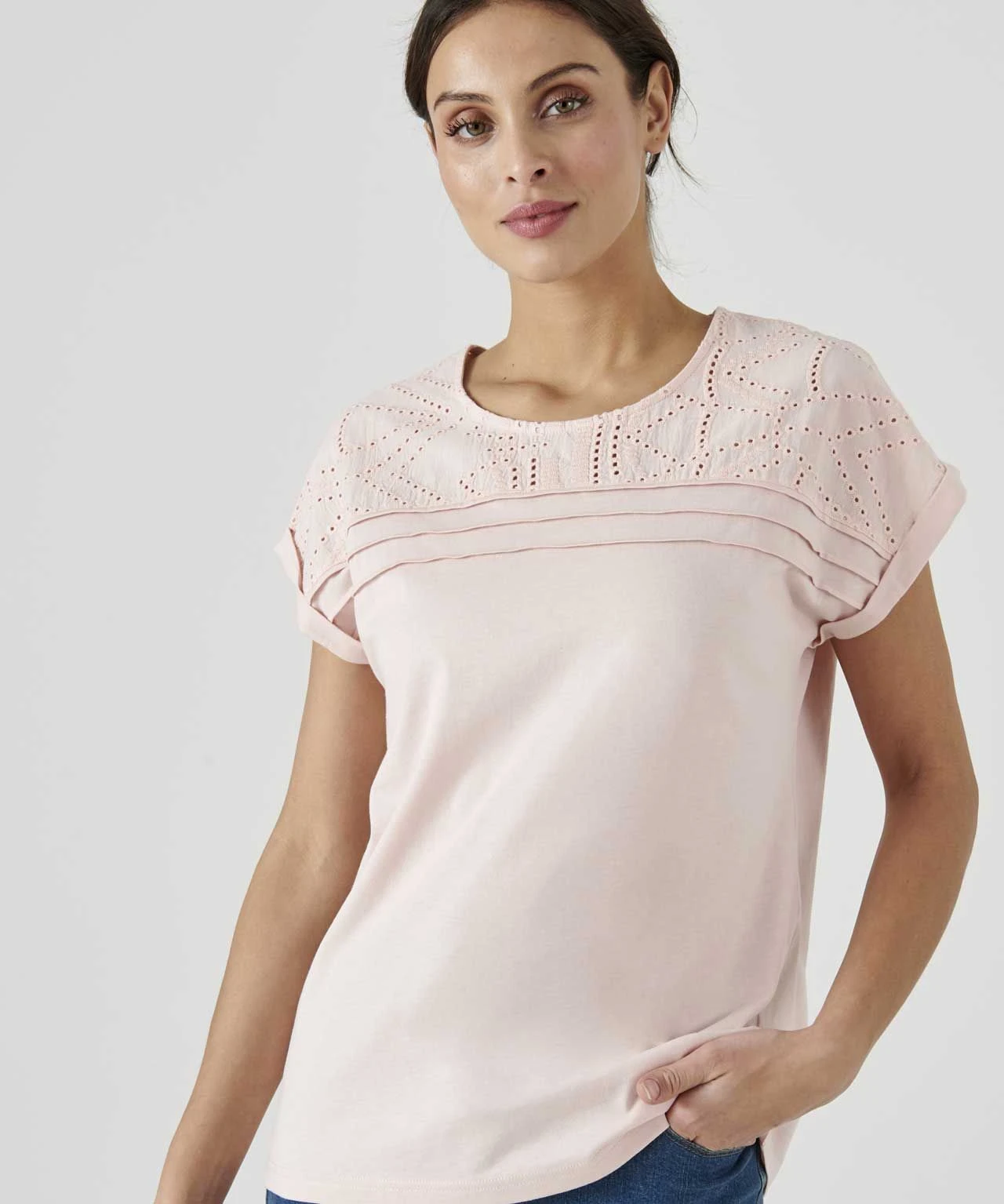 Detailed T-shirt 5 Detailed T-shirt - Image 3