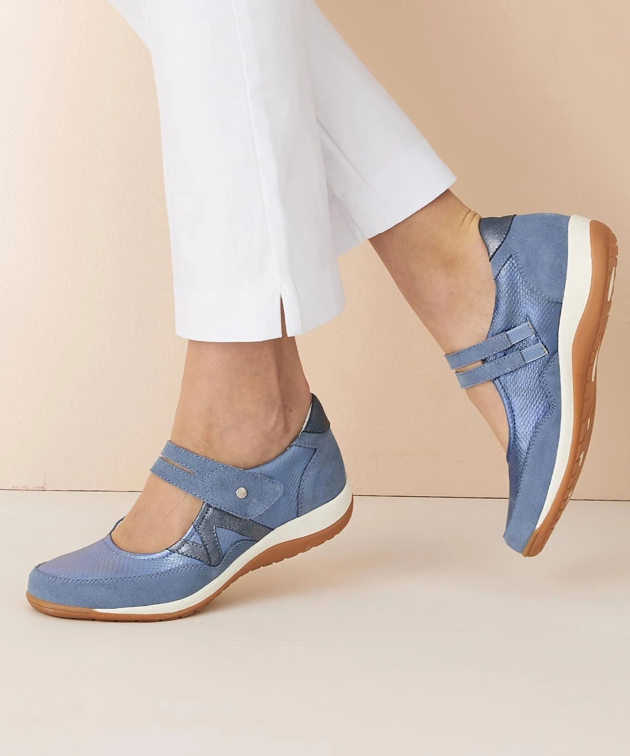 Touch-fasten Shoe 4 Touch-fasten Shoe - Image 2