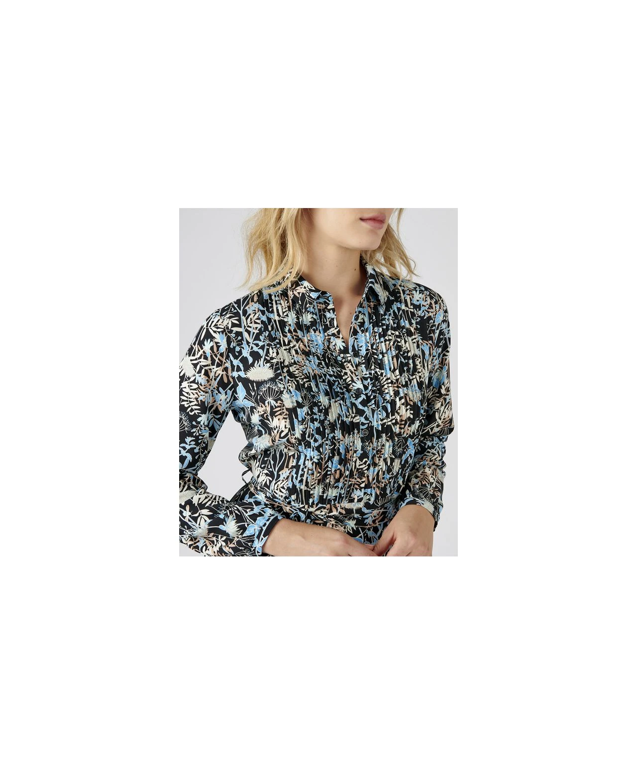 Blue Floral Print Dress 9 Blue Floral Print Dress - Image 7
