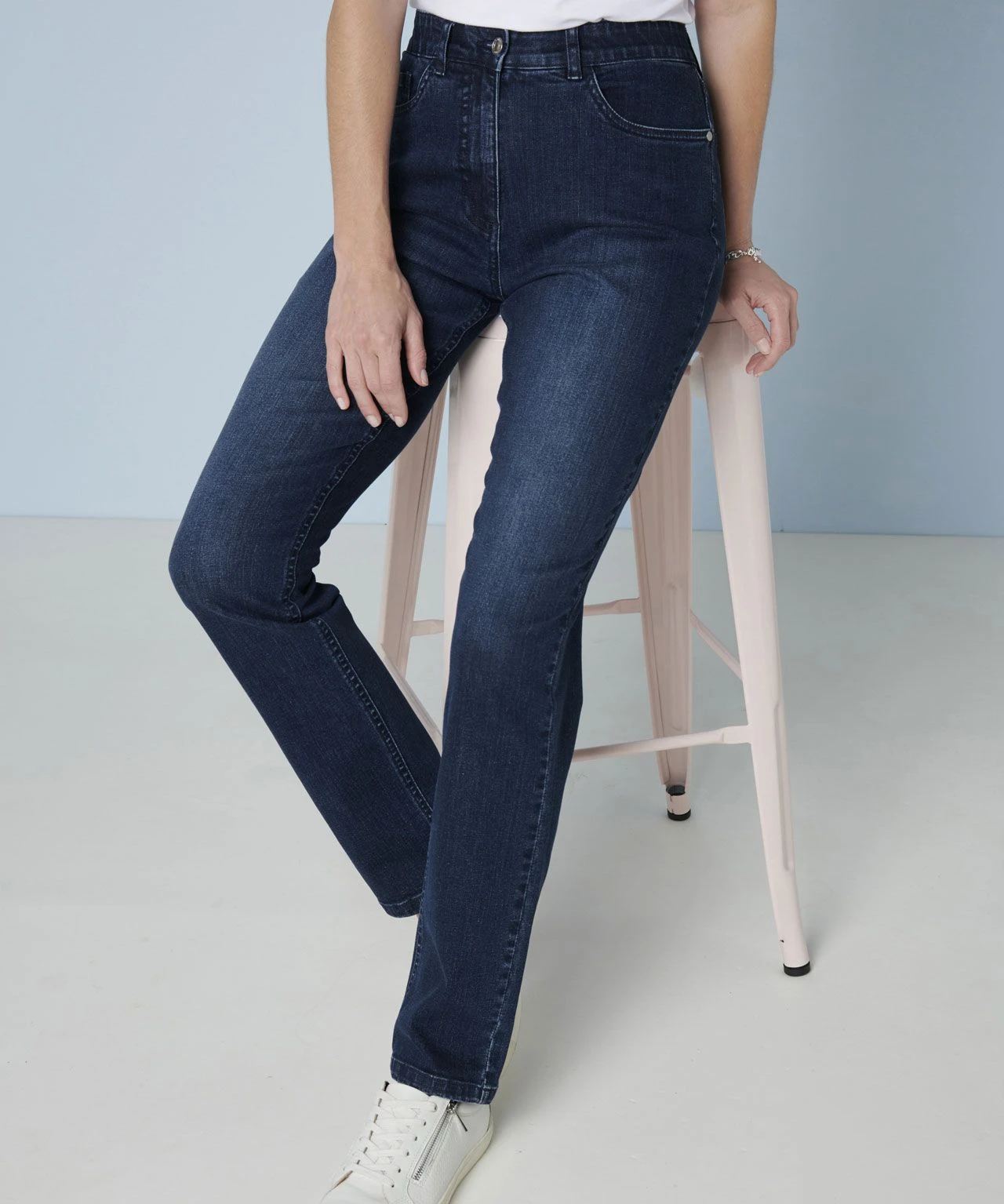 Relaxed Fit Jeans 4 Relaxed Fit Jeans - Image 2