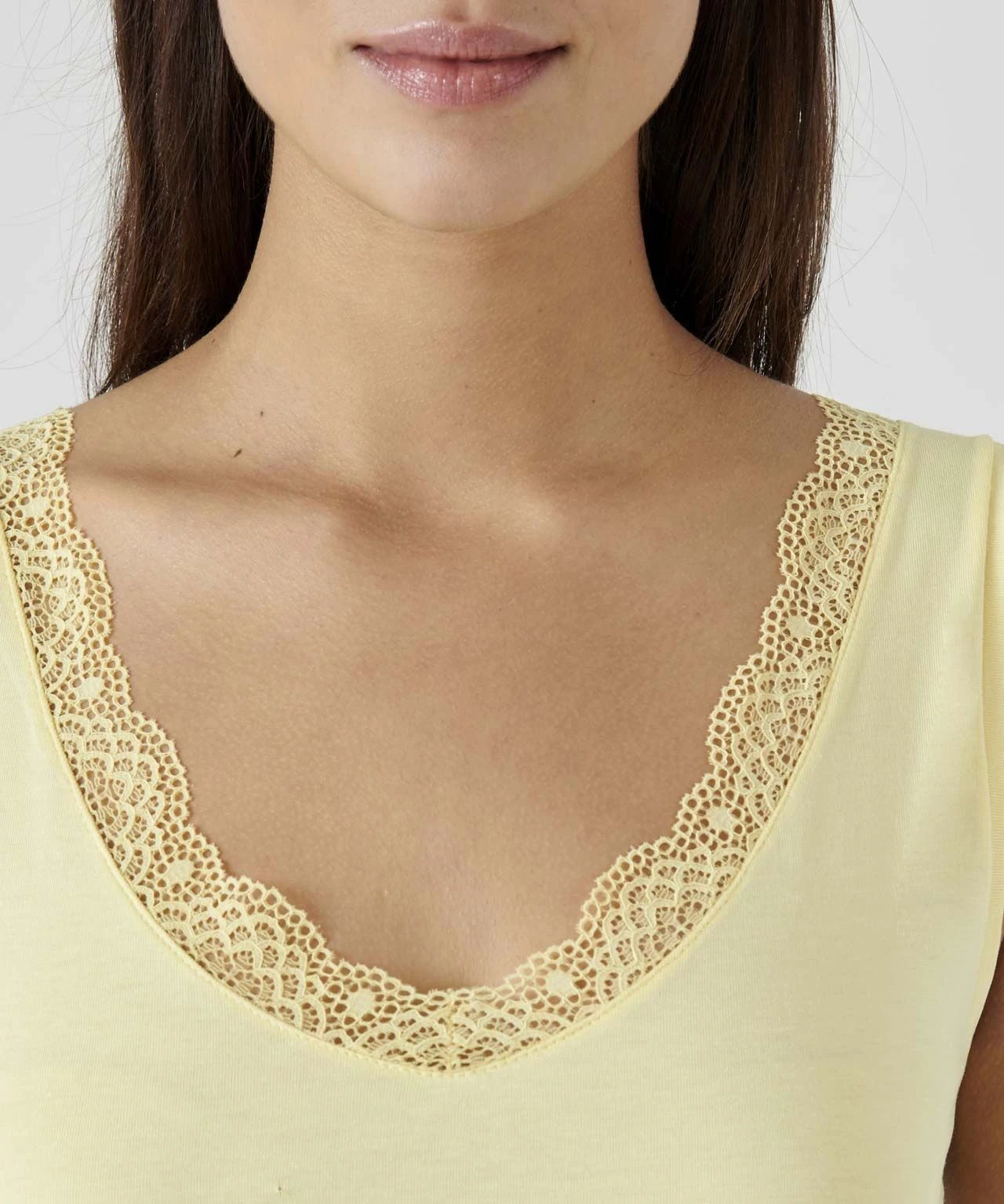 Sleeveless 2-in-1 T-shirt 10 Sleeveless 2-in-1 T-shirt - Image 8