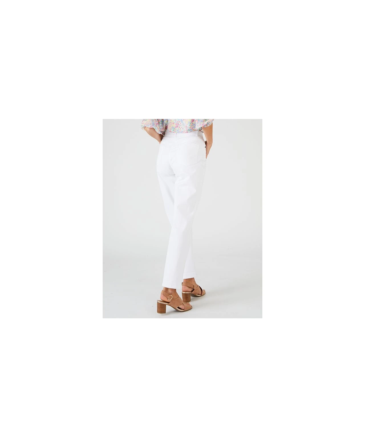 7/8 Relaxed Fit Jeans 4 7/8 Relaxed Fit Jeans - Image 2