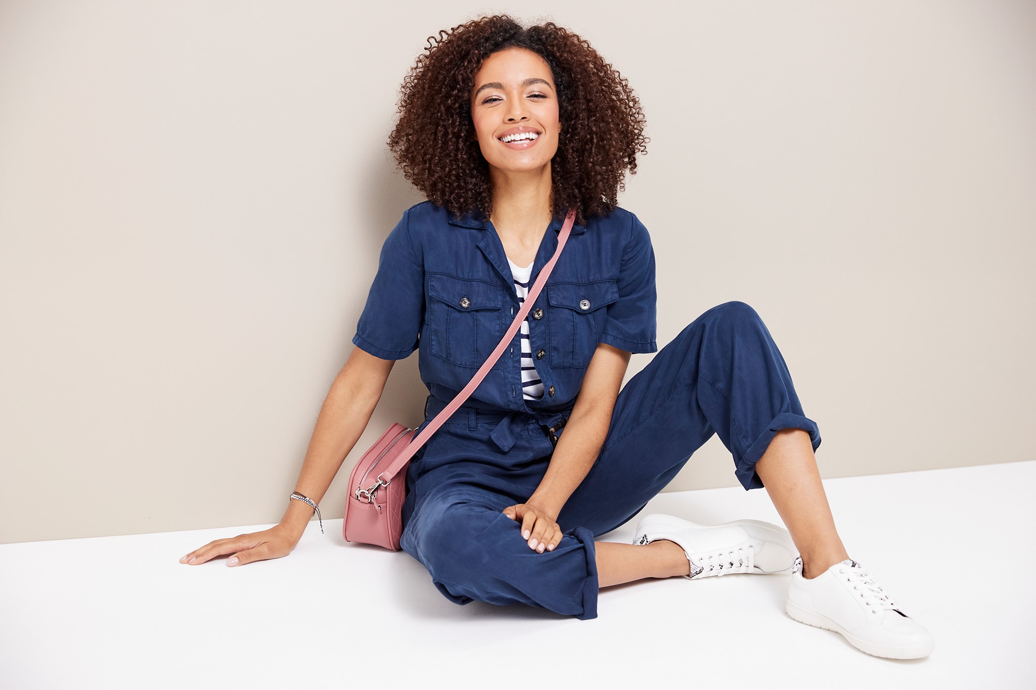 Front Page -Damart shop 40